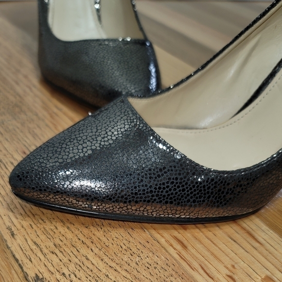 Enzo Angiolini Shimmering Heels - Picture 15 of 17